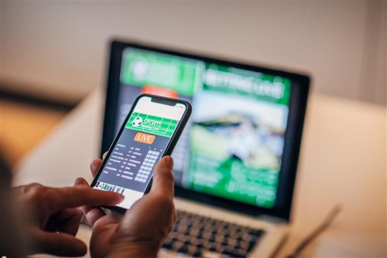 Why Mobile Optimisation Matters in Digital Marketing: A 2025 Guide